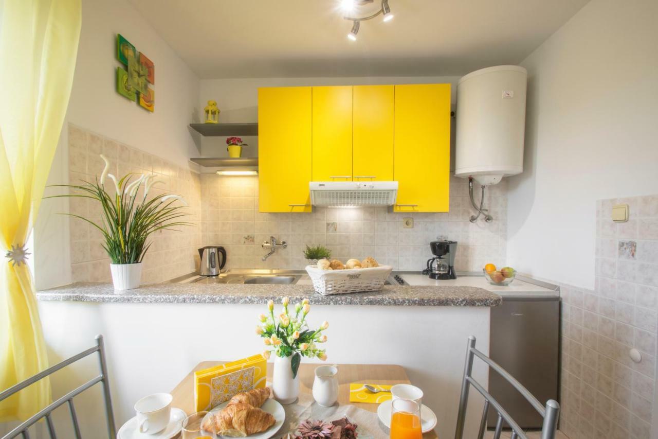 Apartments Jessica Цриквеница Экстерьер фото